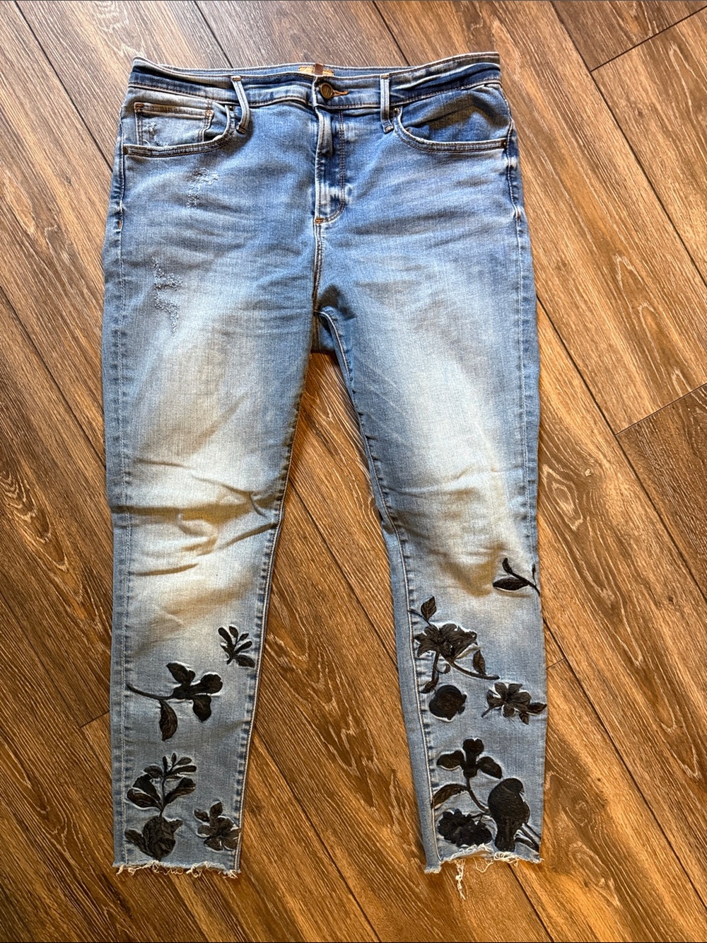 Driftwood Women's Light Blue Embroidered Skinny Jeans